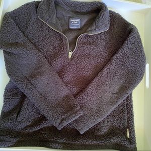 A&F FUZZY HALF ZIP SWEATER